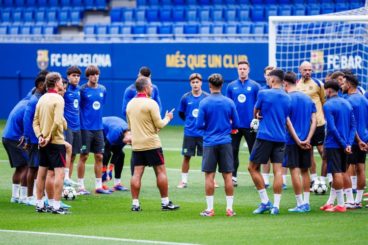 开云体育下载网页版-阿斯:巴萨预计有34名球员备战季前赛,含8名二队球员