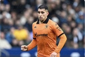 勒沃库森官方：外租中场普埃塔买断条款生效，今夏永久转会赫尔城