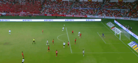 开云体育下载网页版-南通队2-1苏州队斩获9连胜,郭凯楠、金成民破门,纪振勇送礼