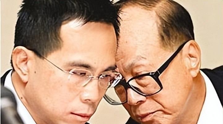 开云体育下载网址-2909亿身价有何用？97岁的李嘉诚无力回天，两个60岁儿子已成心病