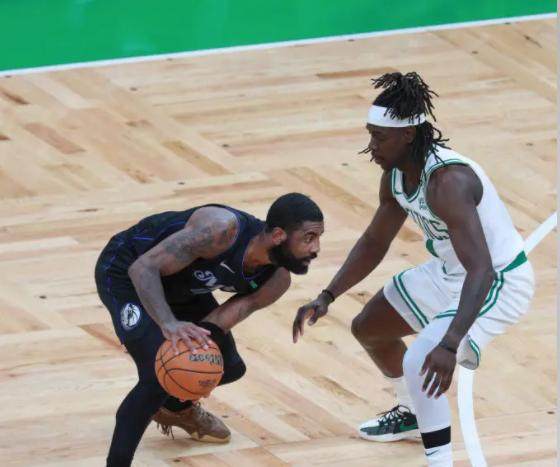 1717753811200021570.png 开云体育下载网址-防到欧文19中6+正负值第1!绿军挖来霍勒迪真香