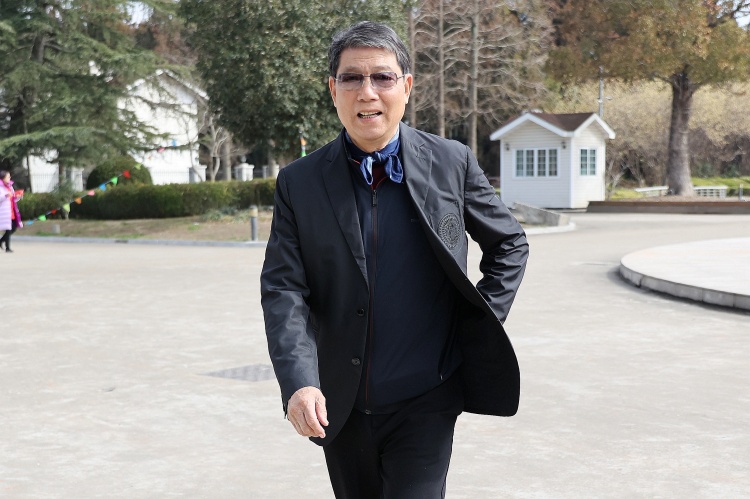 开云体育下载网址-徐根宝：从球员退役后转型教练我花了8年 青训要把出人才放在首位