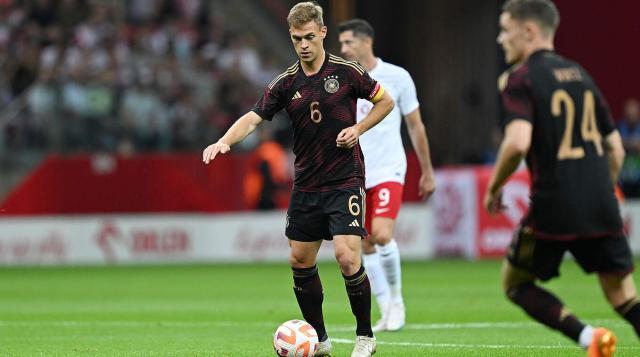 开云体育下载APP-用新人新阵踢出老味道，弗利克的试验没有人看得懂