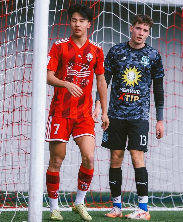 开云体育下载网页版-罕见！伯恩利为18岁张家鸣支付约31万欧：即将获得劳工证！|辽宁|辽宁铁人|青训|铁人|塞尔维亚_新浪体育_新浪新闻