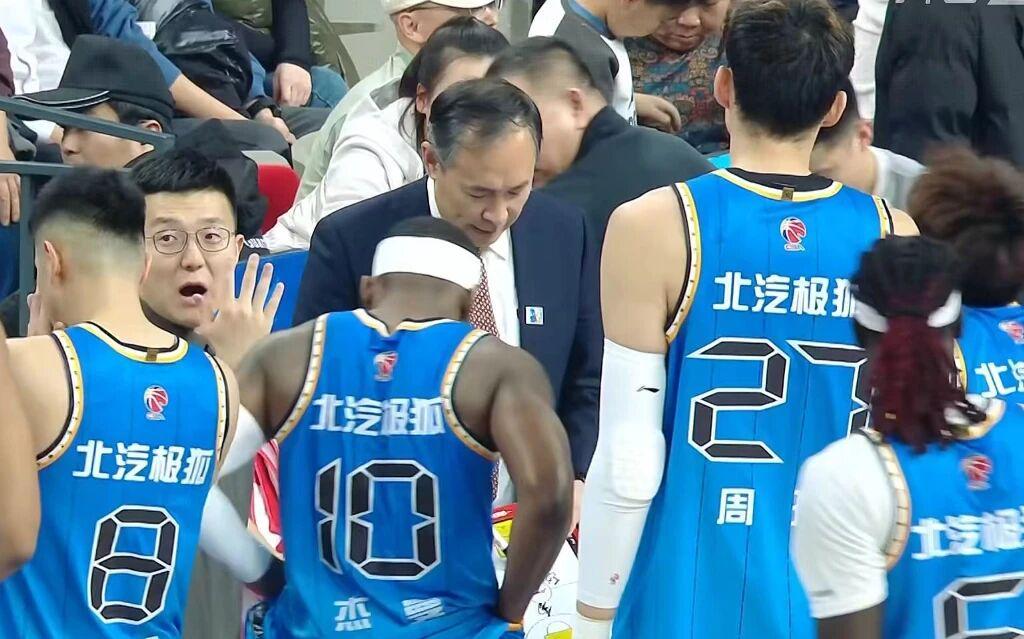 开云体育下载网址-CBA排名！上海酿50分惨案，广厦输球辽宁北京连胜，广东终结连败